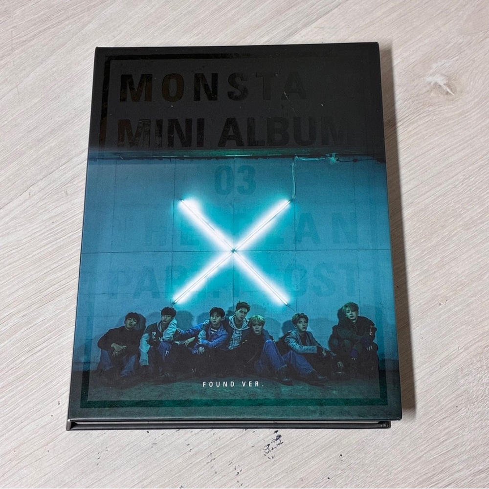 MONSTA X 3rd Mini Album The Clan Part 1: Lost Found Version CD + PHOTO BOOK